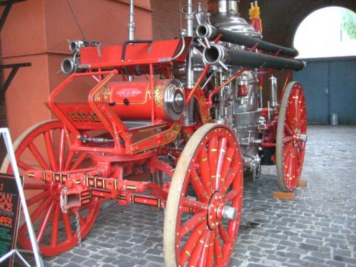 1911 fire engine, Portland, OR