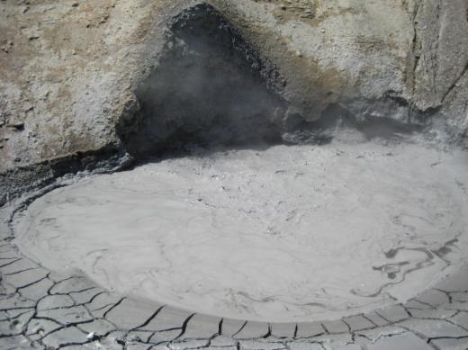 Mud volcano, YNP