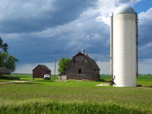 Typical farm, Iowa
