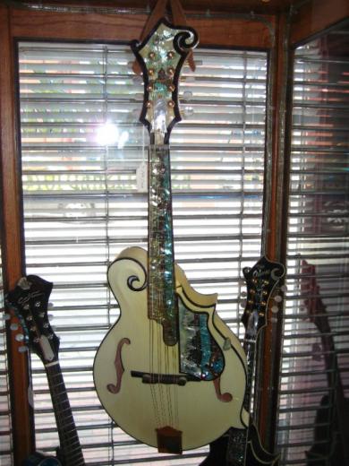 $20k mandolin, Nashville, TN